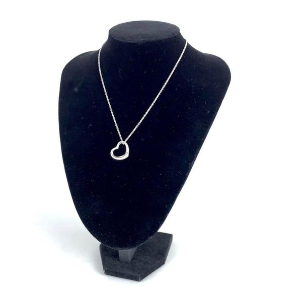 AUTHENTIC Tiffany & Co. PERETTI HEART Pendant w AUTHENTIC Tiffany & Co. CHAIN - Picture 1 of 9